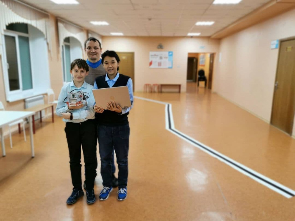 Школьники района приняли участие в чемпионате по робототехнике