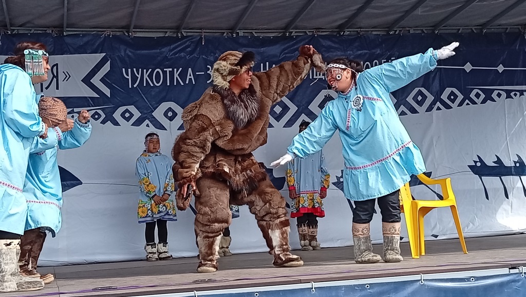 танец шутка Лорино.jpg